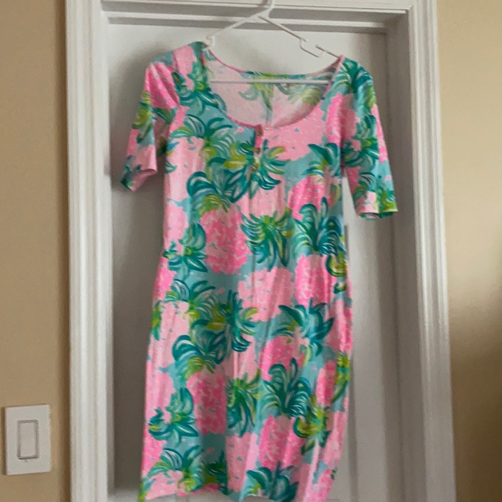 EUC Lilly Pulitzer 3/4 sleeve dress